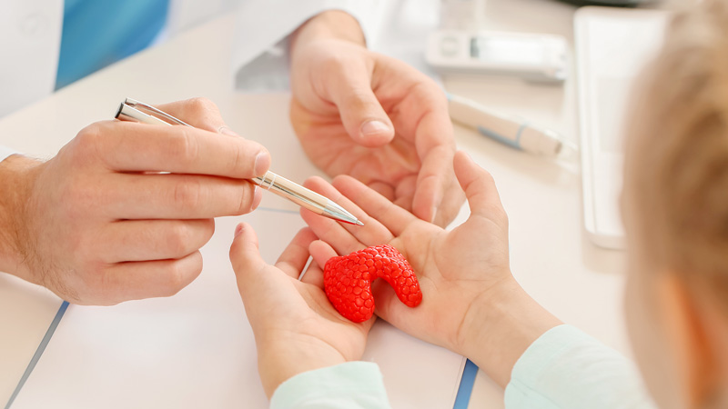 TUMORES DE TIREOIDE TUMORES DE TIREOIDE